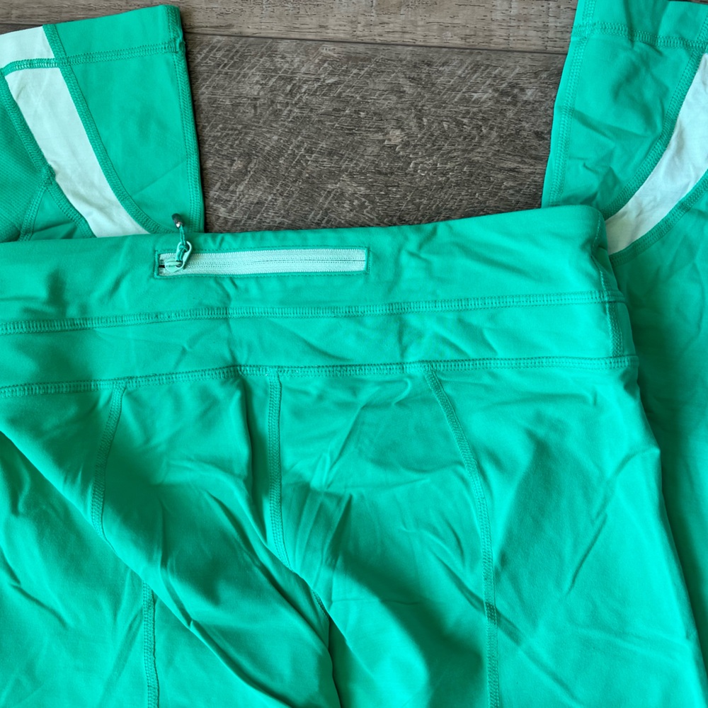 Green Crop Vintage Lulu Lemon Leggings